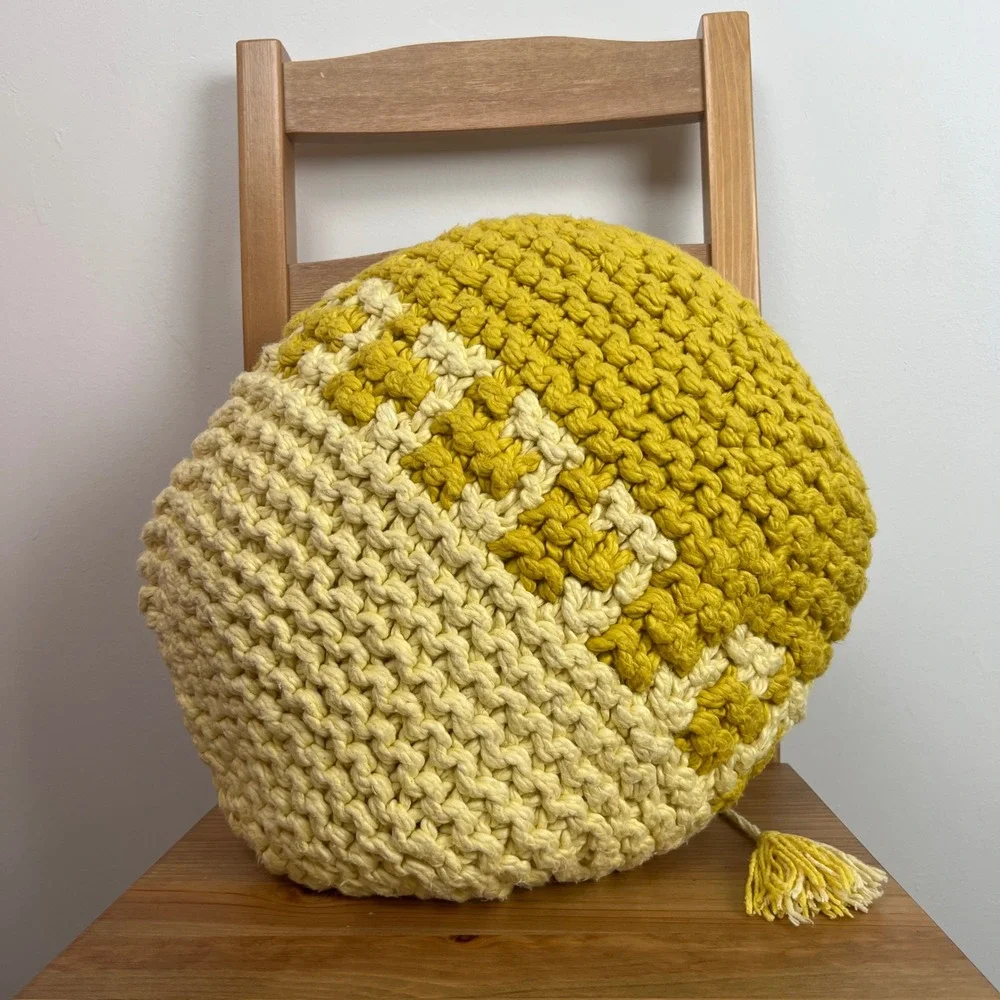 Anthropologie Hand Knit Lawrence‎ Pillow Round Chunky Knit Cotton Yellow 16